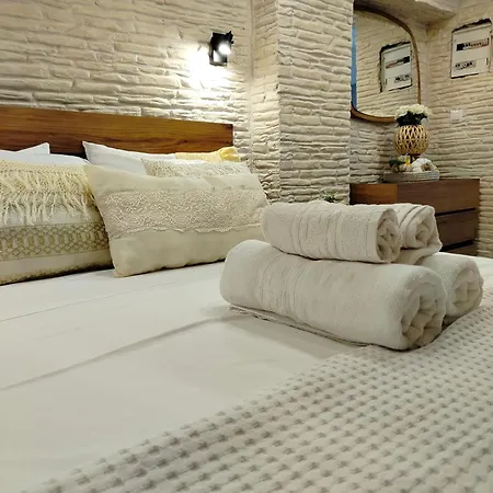 Casa Litharaki